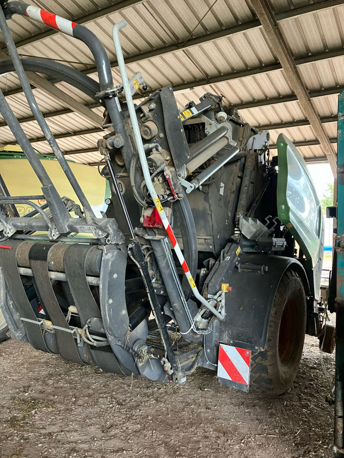 Fendt Rotana 160V COMBI - Pyöröpaalain: kuva Fendt Rotana 160V COMBI - Pyöröpaalain Fendt Rotana 160V COMBI - Pyöröpaalain: kuva Fendt Rotana 160V COMBI - Pyöröpaalain