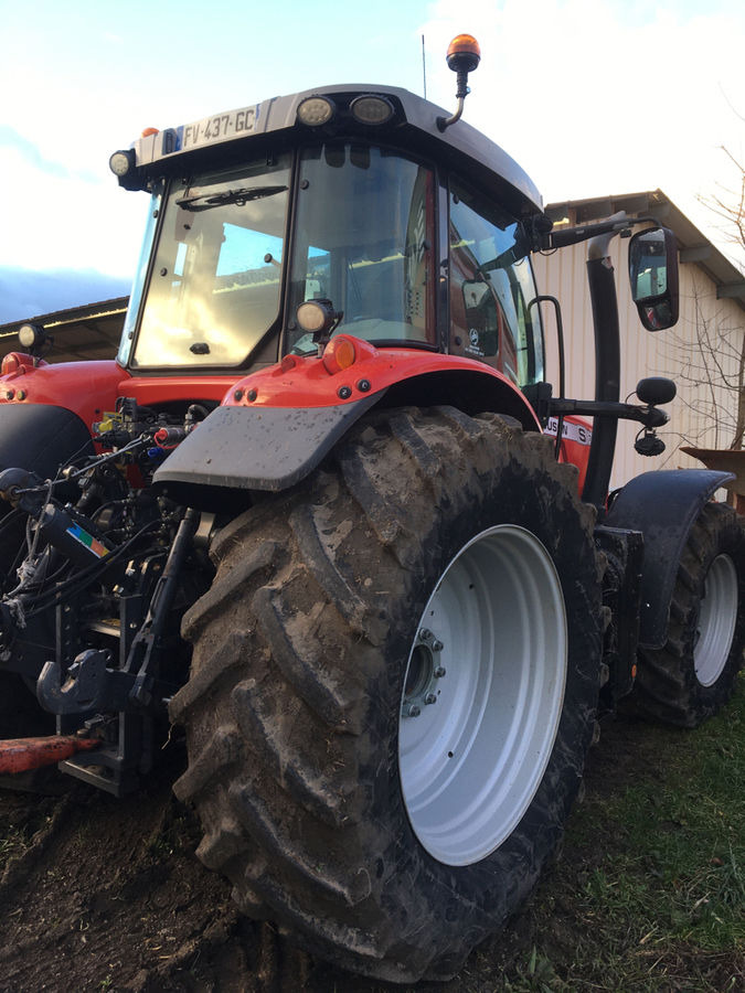 Massey Ferguson 7719S DYNA-VT EXCLUSIVE - Traktori: kuva Massey Ferguson 7719S DYNA-VT EXCLUSIVE - Traktori Massey Ferguson 7719S DYNA-VT EXCLUSIVE - Traktori: kuva Massey Ferguson 7719S DYNA-VT EXCLUSIVE - Traktori