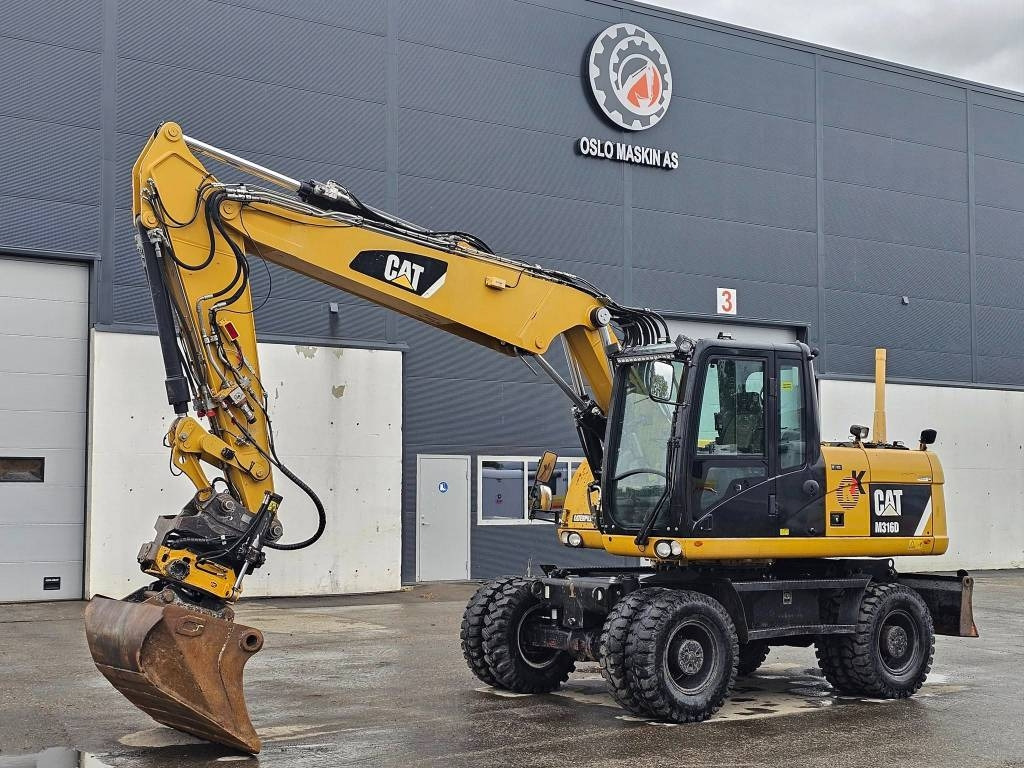 CAT M 316 D - Pyöräalustainen kaivinkone: kuva CAT M 316 D - Pyöräalustainen kaivinkone CAT M 316 D - Pyöräalustainen kaivinkone: kuva CAT M 316 D - Pyöräalustainen kaivinkone