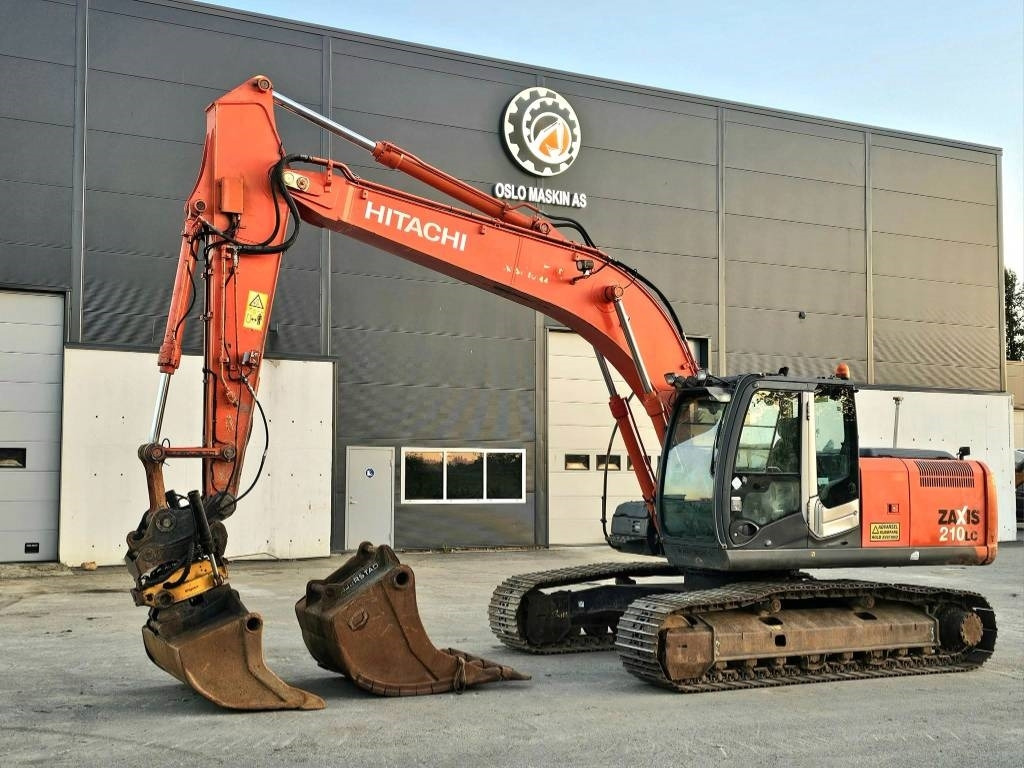 Hitachi ZX 210 LC-3 - Telakaivukone: kuva Hitachi ZX 210 LC-3 - Telakaivukone Hitachi ZX 210 LC-3 - Telakaivukone: kuva Hitachi ZX 210 LC-3 - Telakaivukone