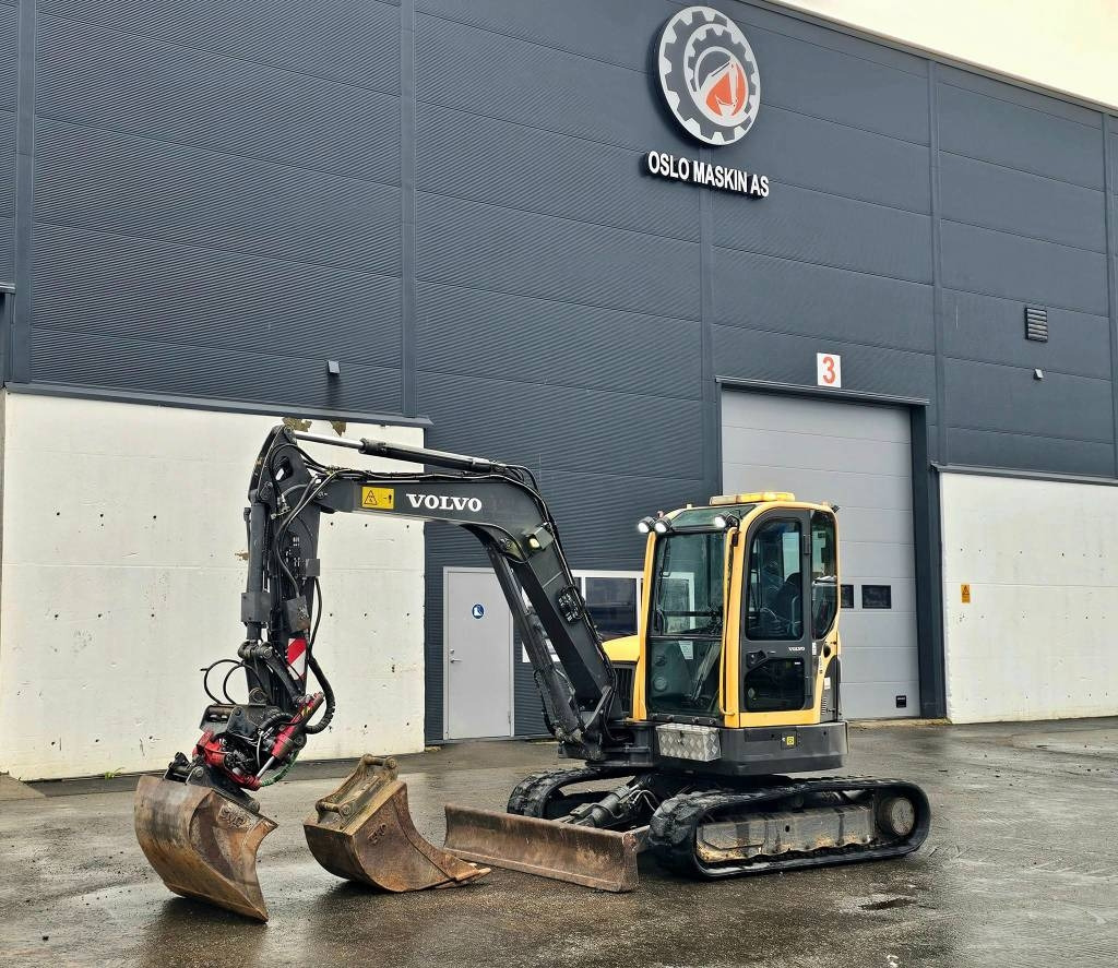 Volvo ECR 58 - Minikuormaaja: kuva Volvo ECR 58 - Minikuormaaja Volvo ECR 58 - Minikuormaaja: kuva Volvo ECR 58 - Minikuormaaja