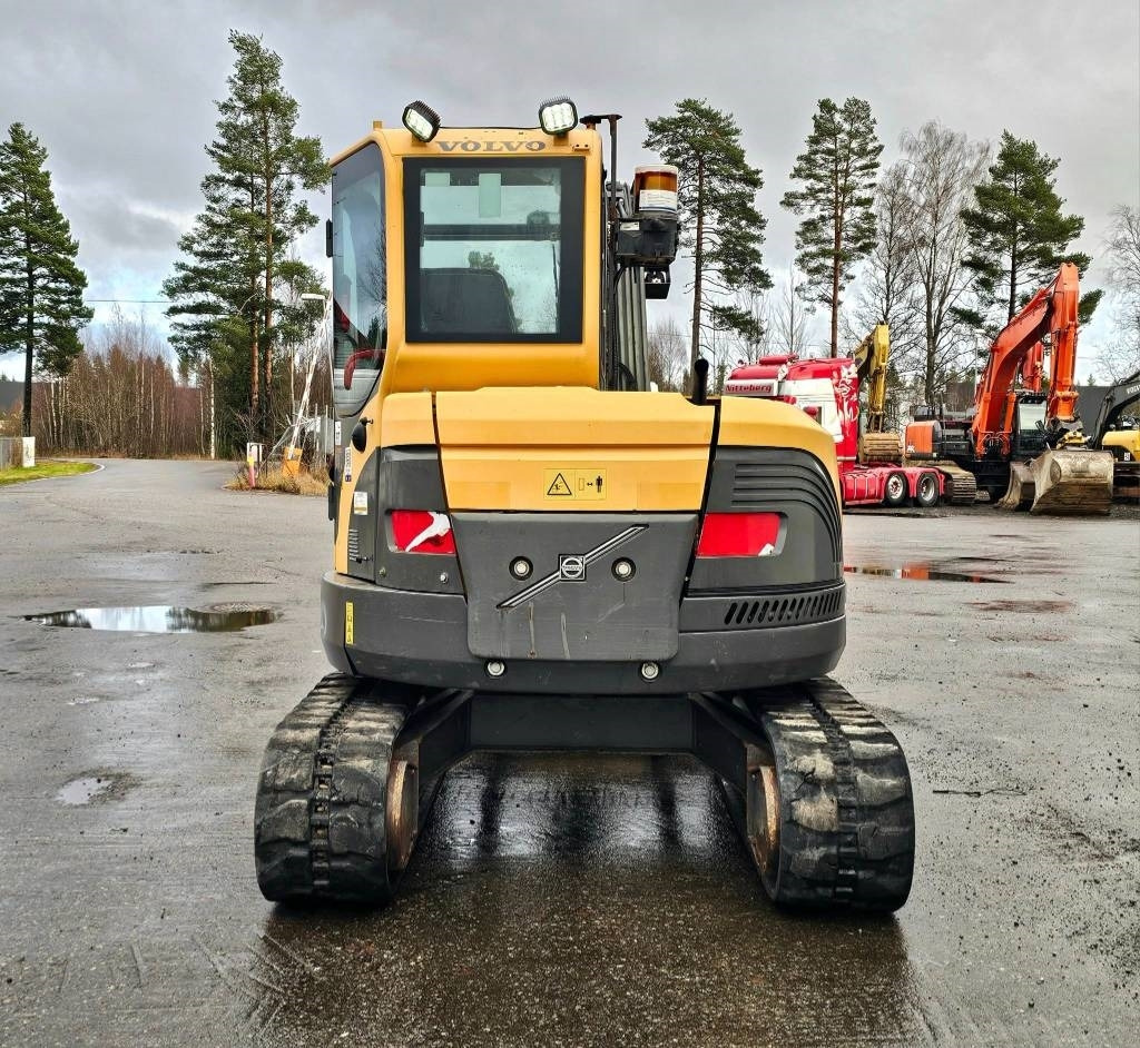 Volvo ECR 58 - Minikuormaaja: kuva Volvo ECR 58 - Minikuormaaja Volvo ECR 58 - Minikuormaaja: kuva Volvo ECR 58 - Minikuormaaja
