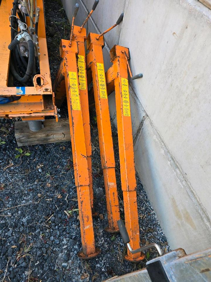 4x Stützen für Salzstreuer Container Wohnkabine Schmidt Epoke Gmeiner Salzsilo Streuautomat Winterdienst - Hiekoitin: kuva 4x Stützen für Salzstreuer Container Wohnkabine Schmidt Epoke Gmeiner Salzsilo Streuautomat Winterdienst - Hiekoitin 4x Stützen für Salzstreuer Container Wohnkabine Schmidt Epoke Gmeiner Salzsilo Streuautomat Winterdienst - Hiekoitin: kuva 4x Stützen für Salzstreuer Container Wohnkabine Schmidt Epoke Gmeiner Salzsilo Streuautomat Winterdienst - Hiekoitin
