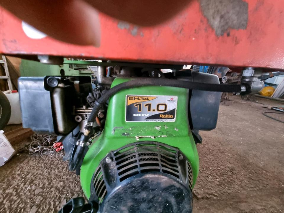 Motormäher Agria 5500 KL Grizzly Böschungsmulcher Hangmäher Reform Aebi Rasenmäher Mähausleger Böschungsmulcher Seitenmulcher Mulchgerät - Ruohonleikkuri: kuva Motormäher Agria 5500 KL Grizzly Böschungsmulcher Hangmäher Reform Aebi Rasenmäher Mähausleger Böschungsmulcher Seitenmulcher Mulchgerät - Ruohonleikkuri Motormäher Agria 5500 KL Grizzly Böschungsmulcher Hangmäher Reform Aebi Rasenmäher Mähausleger Böschungsmulcher Seitenmulcher Mulchgerät - Ruohonleikkuri: kuva Motormäher Agria 5500 KL Grizzly Böschungsmulcher Hangmäher Reform Aebi Rasenmäher Mähausleger Böschungsmulcher Seitenmulcher Mulchgerät - Ruohonleikkuri