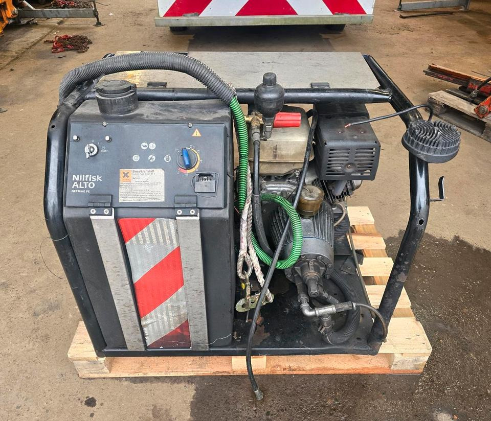 Nilsfisk Alto Neptune PE Hochdruckreiniger Heißwasser Dampfstrahler Honda Benzin Motor Kärcher - Painepesuri: kuva Nilsfisk Alto Neptune PE Hochdruckreiniger Heißwasser Dampfstrahler Honda Benzin Motor Kärcher - Painepesuri Nilsfisk Alto Neptune PE Hochdruckreiniger Heißwasser Dampfstrahler Honda Benzin Motor Kärcher - Painepesuri: kuva Nilsfisk Alto Neptune PE Hochdruckreiniger Heißwasser Dampfstrahler Honda Benzin Motor Kärcher - Painepesuri