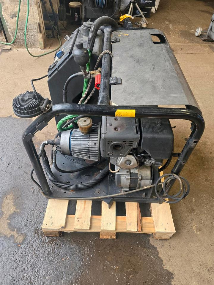 Nilsfisk Alto Neptune PE Hochdruckreiniger Heißwasser Dampfstrahler Honda Benzin Motor Kärcher - Painepesuri: kuva Nilsfisk Alto Neptune PE Hochdruckreiniger Heißwasser Dampfstrahler Honda Benzin Motor Kärcher - Painepesuri Nilsfisk Alto Neptune PE Hochdruckreiniger Heißwasser Dampfstrahler Honda Benzin Motor Kärcher - Painepesuri: kuva Nilsfisk Alto Neptune PE Hochdruckreiniger Heißwasser Dampfstrahler Honda Benzin Motor Kärcher - Painepesuri