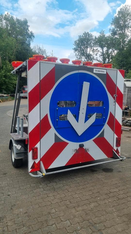 Mersch Absperrtafel Vz616 mit Horizont Leuchtkreuzanlage Sperrwand Sperranhänger Leittafel Leitanhänger Verkehrsleittafel Verkehrsleitanhänger Verkehrssicherungsanhänger Nissen Trebbiner - Perävaunu: kuva Mersch Absperrtafel Vz616 mit Horizont Leuchtkreuzanlage Sperrwand Sperranhänger Leittafel Leitanhänger Verkehrsleittafel Verkehrsleitanhänger Verkehrssicherungsanhänger Nissen Trebbiner - Perävaunu Mersch Absperrtafel Vz616 mit Horizont Leuchtkreuzanlage Sperrwand Sperranhänger Leittafel Leitanhänger Verkehrsleittafel Verkehrsleitanhänger Verkehrssicherungsanhänger Nissen Trebbiner - Perävaunu: kuva Mersch Absperrtafel Vz616 mit Horizont Leuchtkreuzanlage Sperrwand Sperranhänger Leittafel Leitanhänger Verkehrsleittafel Verkehrsleitanhänger Verkehrssicherungsanhänger Nissen Trebbiner - Perävaunu