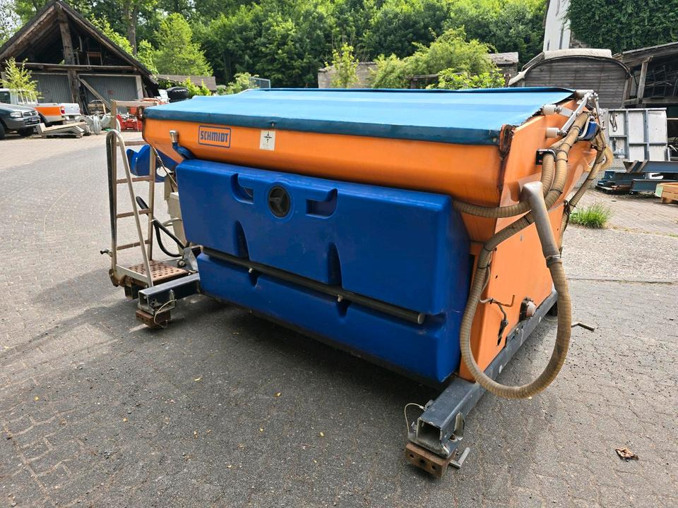 Salzstreuer Stratos S25-21 für Unimog UGN UGE 424 427 405 U300 U 300 400 500 MERCEDES-BENZ 218 219 318 323 423 427 327 430 429 430 435 Salzsilo Streuautomat Winterdienst - Hiekoitin: kuva Salzstreuer Stratos S25-21 für Unimog UGN UGE 424 427 405 U300 U 300 400 500 MERCEDES-BENZ 218 219 318 323 423 427 327 430 429 430 435 Salzsilo Streuautomat Winterdienst - Hiekoitin Salzstreuer Stratos S25-21 für Unimog UGN UGE 424 427 405 U300 U 300 400 500 MERCEDES-BENZ 218 219 318 323 423 427 327 430 429 430 435 Salzsilo Streuautomat Winterdienst - Hiekoitin: kuva Salzstreuer Stratos S25-21 für Unimog UGN UGE 424 427 405 U300 U 300 400 500 MERCEDES-BENZ 218 219 318 323 423 427 327 430 429 430 435 Salzsilo Streuautomat Winterdienst - Hiekoitin