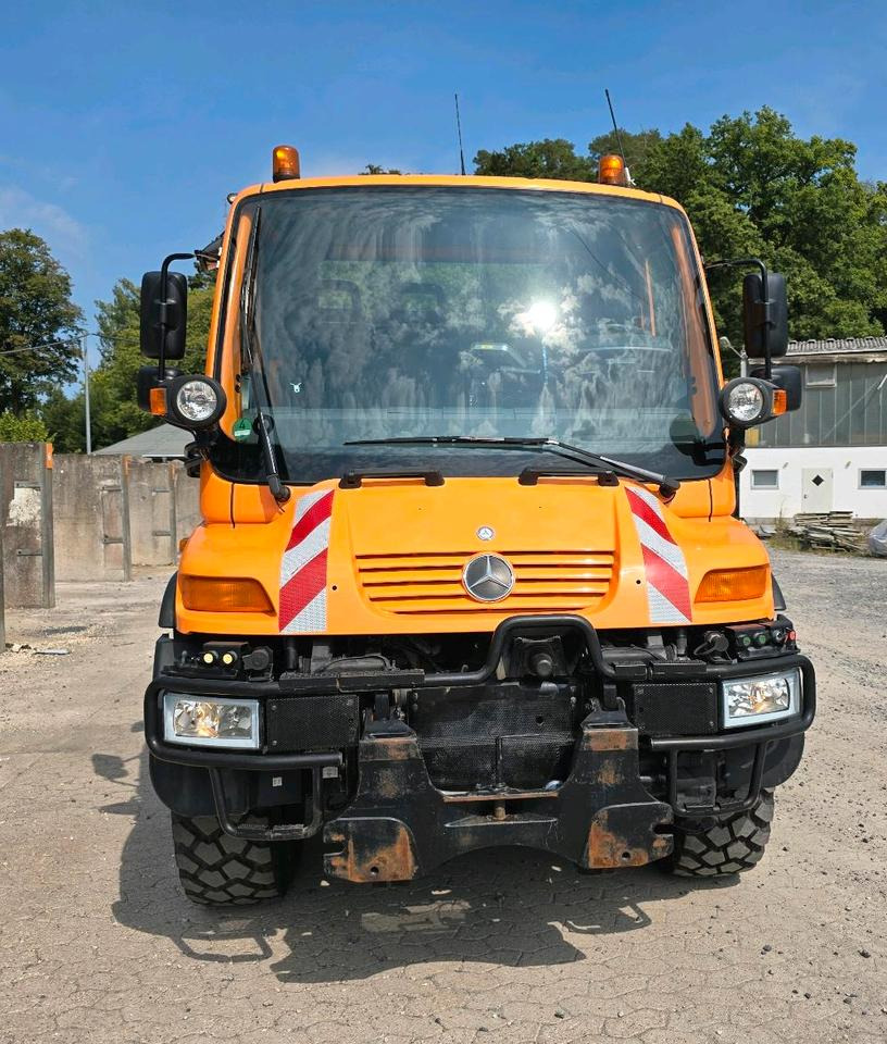Unimog 405/10 U300 Bluetec 4 Automatik EAS Mercedes-Benz U 300 UGE UGN mit Kipperpritsche - Lumikone: kuva Unimog 405/10 U300 Bluetec 4 Automatik EAS Mercedes-Benz U 300 UGE UGN mit Kipperpritsche - Lumikone Unimog 405/10 U300 Bluetec 4 Automatik EAS Mercedes-Benz U 300 UGE UGN mit Kipperpritsche - Lumikone: kuva Unimog 405/10 U300 Bluetec 4 Automatik EAS Mercedes-Benz U 300 UGE UGN mit Kipperpritsche - Lumikone