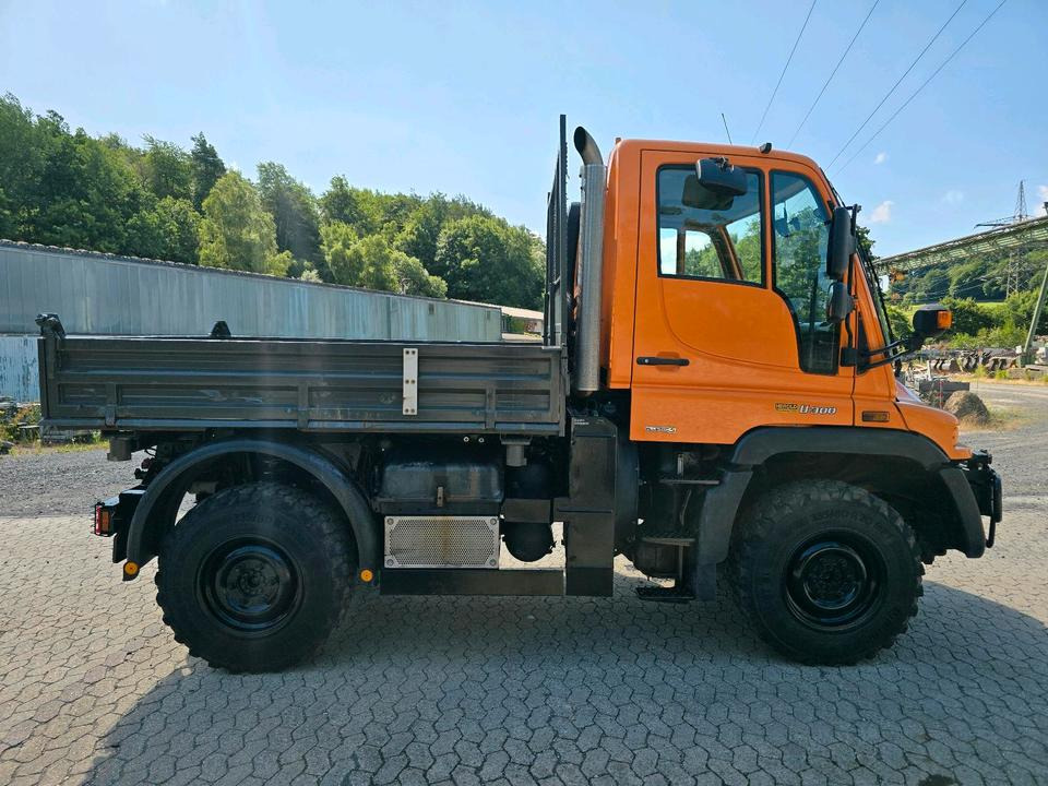 Unimog 405/10 U300 Bluetec 5 Mercedes-Benz U 300 290 400 500 UGE UGN Jotha Absetzkipper Absetzer - Lumikone: kuva Unimog 405/10 U300 Bluetec 5 Mercedes-Benz U 300 290 400 500 UGE UGN Jotha Absetzkipper Absetzer - Lumikone Unimog 405/10 U300 Bluetec 5 Mercedes-Benz U 300 290 400 500 UGE UGN Jotha Absetzkipper Absetzer - Lumikone: kuva Unimog 405/10 U300 Bluetec 5 Mercedes-Benz U 300 290 400 500 UGE UGN Jotha Absetzkipper Absetzer - Lumikone