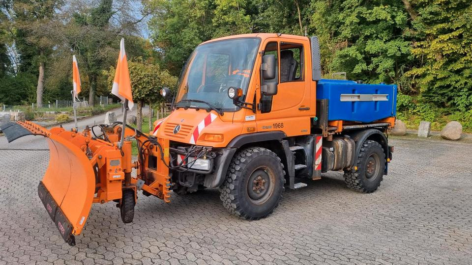 Zu Vermieten Unimog U 290 300 400 500 mit Winterdienstausstattung Schmidt Stratos Schneepflug Mercedes Benz - Lumikone: kuva Zu Vermieten Unimog U 290 300 400 500 mit Winterdienstausstattung Schmidt Stratos Schneepflug Mercedes Benz - Lumikone Zu Vermieten Unimog U 290 300 400 500 mit Winterdienstausstattung Schmidt Stratos Schneepflug Mercedes Benz - Lumikone: kuva Zu Vermieten Unimog U 290 300 400 500 mit Winterdienstausstattung Schmidt Stratos Schneepflug Mercedes Benz - Lumikone