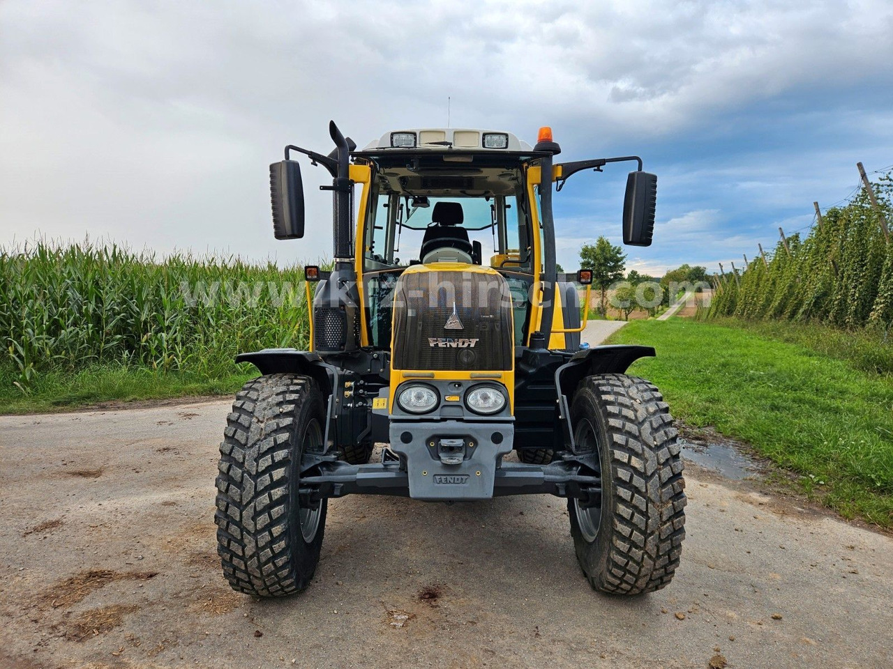 Fendt 313 V SCR, VARIO* nur 1.200Std* TMS, - Traktori: kuva Fendt 313 V SCR, VARIO* nur 1.200Std* TMS, - Traktori Fendt 313 V SCR, VARIO* nur 1.200Std* TMS, - Traktori: kuva Fendt 313 V SCR, VARIO* nur 1.200Std* TMS, - Traktori