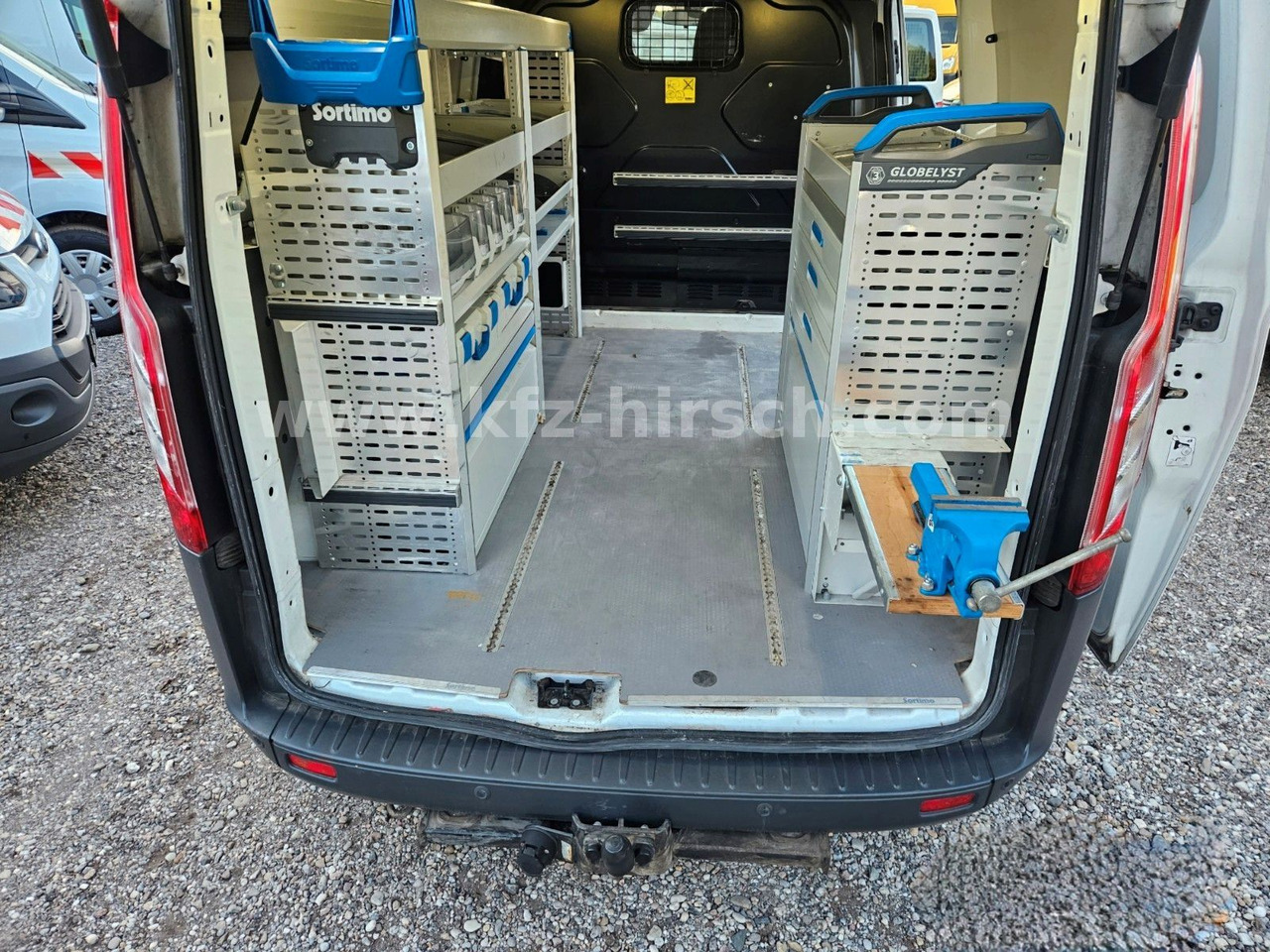 Ford Transit Custom Sortimo Werkstatt AHK - Pikkubussi: kuva Ford Transit Custom Sortimo Werkstatt AHK - Pikkubussi Ford Transit Custom Sortimo Werkstatt AHK - Pikkubussi: kuva Ford Transit Custom Sortimo Werkstatt AHK - Pikkubussi