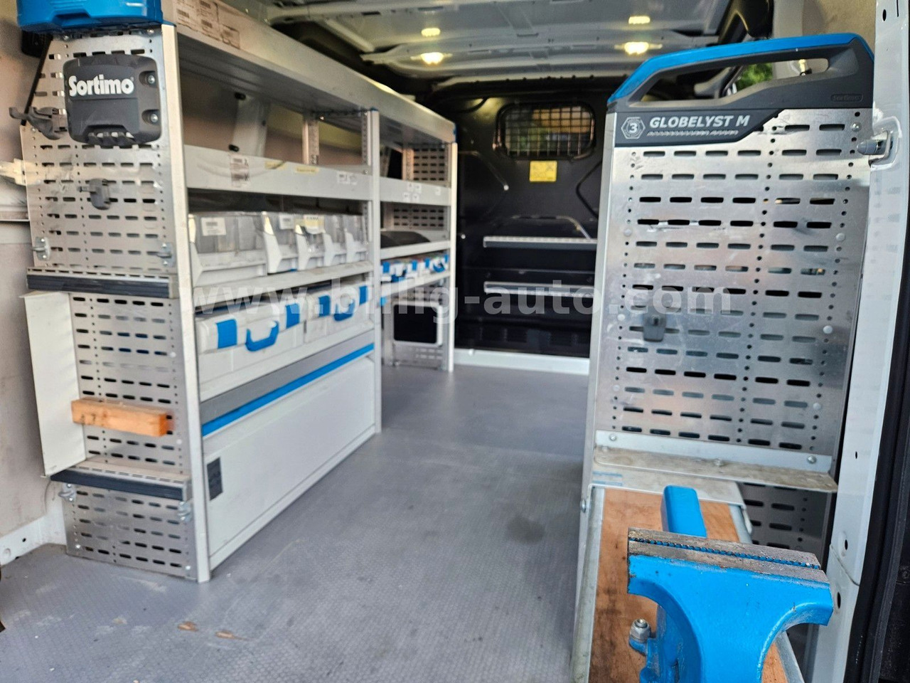 Ford Transit Custom Sortimo Werkstatt Temp - Pikkubussi: kuva Ford Transit Custom Sortimo Werkstatt Temp - Pikkubussi Ford Transit Custom Sortimo Werkstatt Temp - Pikkubussi: kuva Ford Transit Custom Sortimo Werkstatt Temp - Pikkubussi