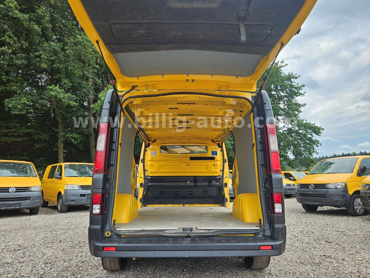Renault Trafic L2H1 MAXI LANG 2xSCHIEBETÜR LED Kamera E6 - Pieni pakettiauto: kuva Renault Trafic L2H1 MAXI LANG 2xSCHIEBETÜR LED Kamera E6 - Pieni pakettiauto Renault Trafic L2H1 MAXI LANG 2xSCHIEBETÜR LED Kamera E6 - Pieni pakettiauto: kuva Renault Trafic L2H1 MAXI LANG 2xSCHIEBETÜR LED Kamera E6 - Pieni pakettiauto