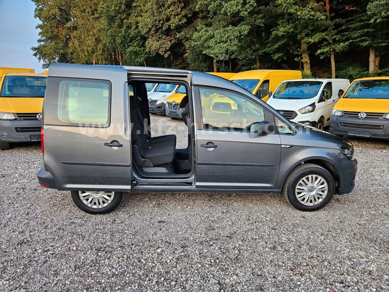 Volkswagen Caddy Temp*Sitzhzg*Navi*Blueth*2xSchiebetüre*1Hd - Pikkubussi: kuva Volkswagen Caddy Temp*Sitzhzg*Navi*Blueth*2xSchiebetüre*1Hd - Pikkubussi Volkswagen Caddy Temp*Sitzhzg*Navi*Blueth*2xSchiebetüre*1Hd - Pikkubussi: kuva Volkswagen Caddy Temp*Sitzhzg*Navi*Blueth*2xSchiebetüre*1Hd - Pikkubussi