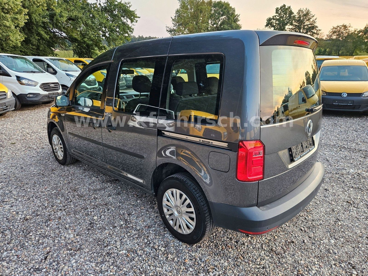 Volkswagen Caddy Temp*Sitzhzg*Navi*Blueth*2xSchiebetüre*1Hd - Pikkubussi: kuva Volkswagen Caddy Temp*Sitzhzg*Navi*Blueth*2xSchiebetüre*1Hd - Pikkubussi Volkswagen Caddy Temp*Sitzhzg*Navi*Blueth*2xSchiebetüre*1Hd - Pikkubussi: kuva Volkswagen Caddy Temp*Sitzhzg*Navi*Blueth*2xSchiebetüre*1Hd - Pikkubussi