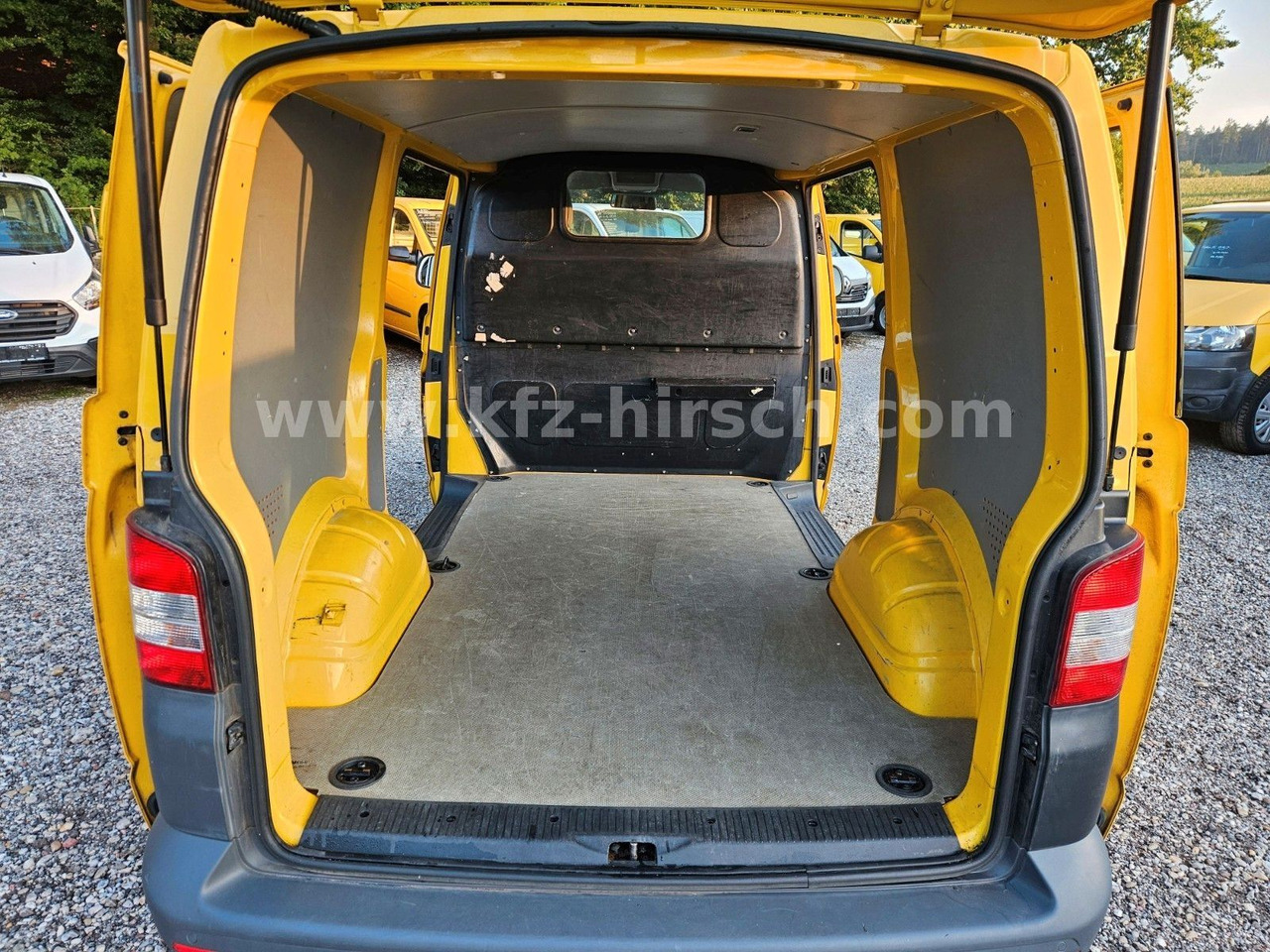 Volkswagen T5 2.0TDI Schiebetüre links+rechts 1.Hand S-heft - Pikkubussi: kuva Volkswagen T5 2.0TDI Schiebetüre links+rechts 1.Hand S-heft - Pikkubussi Volkswagen T5 2.0TDI Schiebetüre links+rechts 1.Hand S-heft - Pikkubussi: kuva Volkswagen T5 2.0TDI Schiebetüre links+rechts 1.Hand S-heft - Pikkubussi