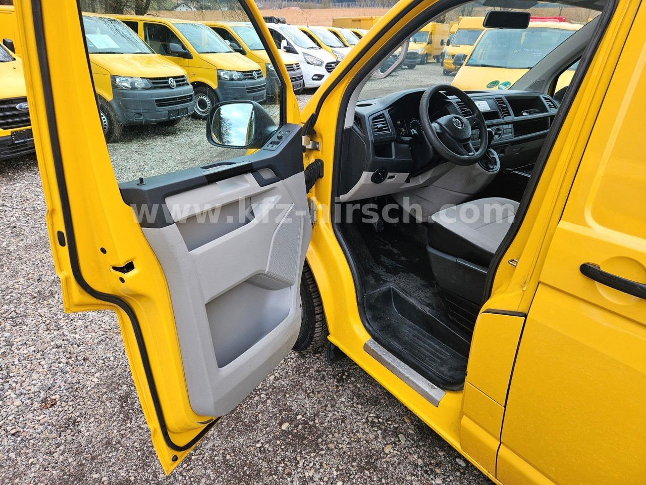 Leasing  Volkswagen T6 2.0TDI Transporter 2xSchiebetüre Scheckheft Volkswagen T6 2.0TDI Transporter 2xSchiebetüre Scheckheft: kuva Leasing  Volkswagen T6 2.0TDI Transporter 2xSchiebetüre Scheckheft Volkswagen T6 2.0TDI Transporter 2xSchiebetüre Scheckheft
