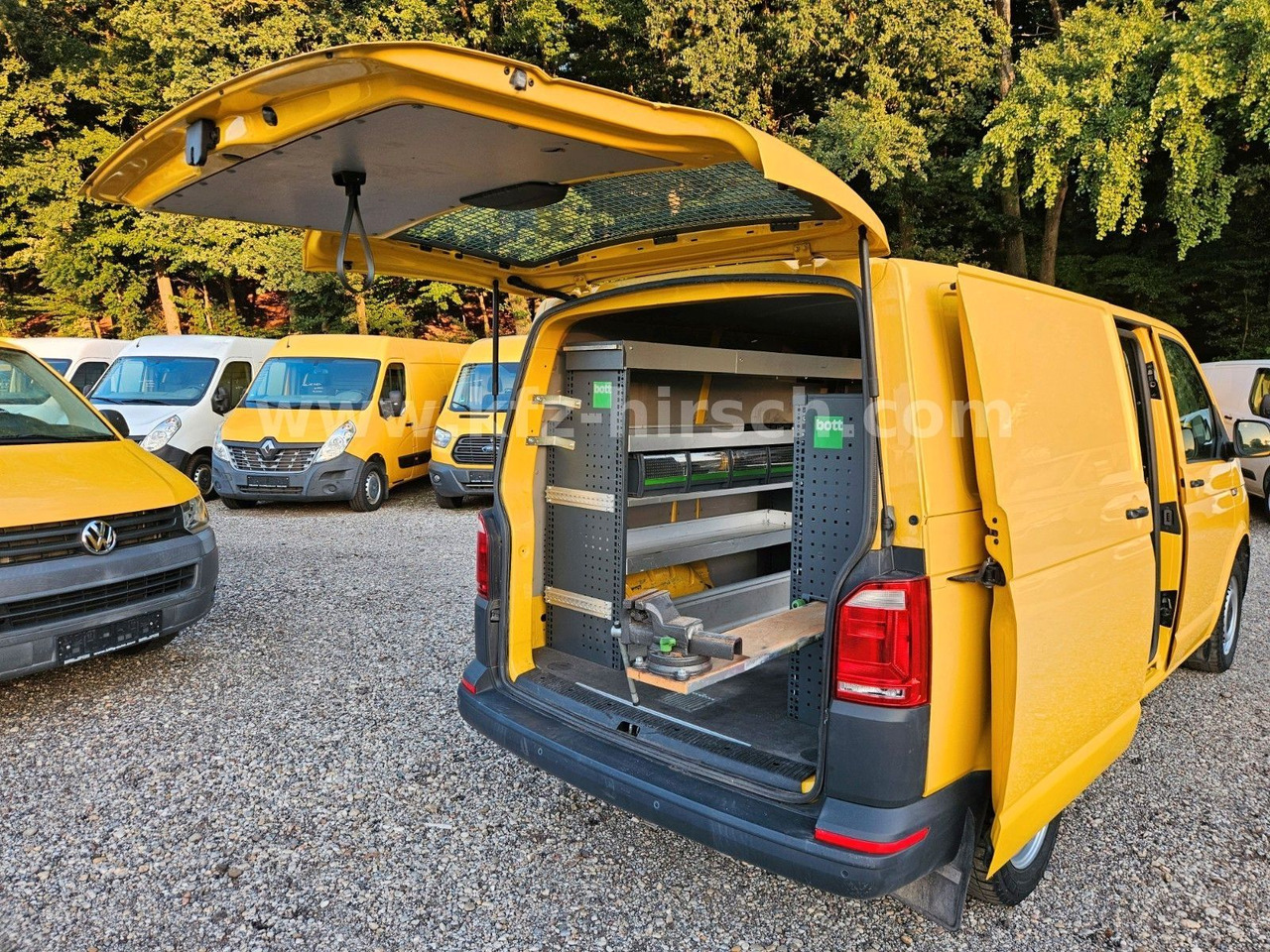 Volkswagen T6 Transporter 4x4 Allrad Sortimo Navi Stdhzg AC - Pieni pakettiauto: kuva Volkswagen T6 Transporter 4x4 Allrad Sortimo Navi Stdhzg AC - Pieni pakettiauto Volkswagen T6 Transporter 4x4 Allrad Sortimo Navi Stdhzg AC - Pieni pakettiauto: kuva Volkswagen T6 Transporter 4x4 Allrad Sortimo Navi Stdhzg AC - Pieni pakettiauto
