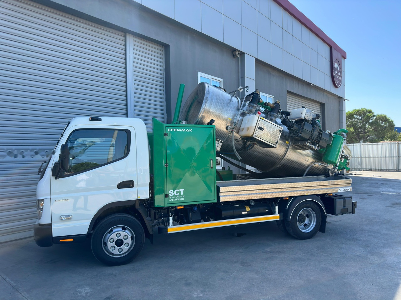 EFEMMAK S-Combi Combined Sewer Jetting And Vacuum Vehicle - Puhtaanpitoauto: kuva EFEMMAK S-Combi Combined Sewer Jetting And Vacuum Vehicle - Puhtaanpitoauto EFEMMAK S-Combi Combined Sewer Jetting And Vacuum Vehicle - Puhtaanpitoauto: kuva EFEMMAK S-Combi Combined Sewer Jetting And Vacuum Vehicle - Puhtaanpitoauto