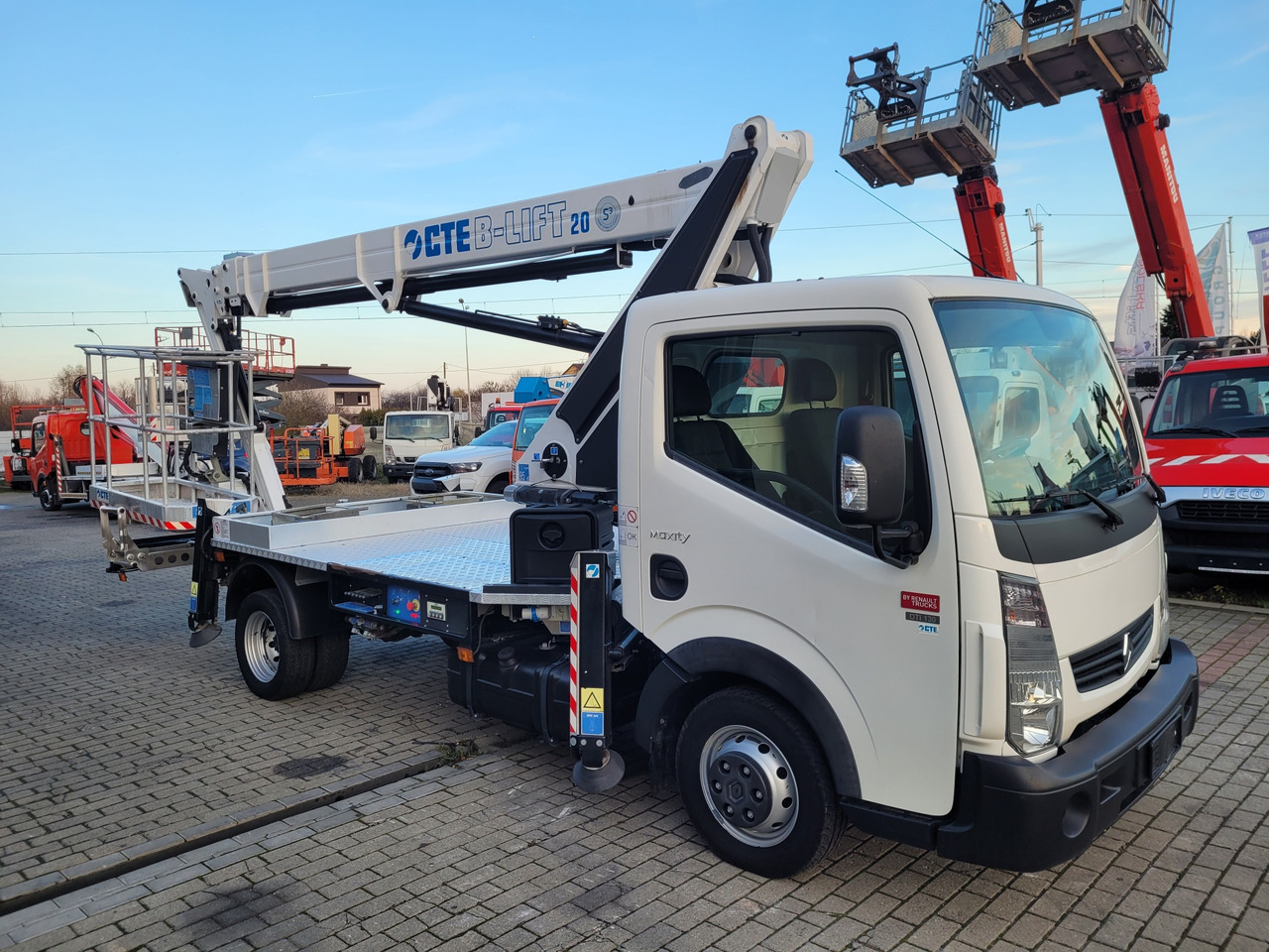 Renault Renault Maxity podnośnik koszowy zwyżka 20 m CTE B-lift 20 JHV - Itsekulkevat henkilönostimet: kuva Renault Renault Maxity podnośnik koszowy zwyżka 20 m CTE B-lift 20 JHV - Itsekulkevat henkilönostimet Renault Renault Maxity podnośnik koszowy zwyżka 20 m CTE B-lift 20 JHV - Itsekulkevat henkilönostimet: kuva Renault Renault Maxity podnośnik koszowy zwyżka 20 m CTE B-lift 20 JHV - Itsekulkevat henkilönostimet