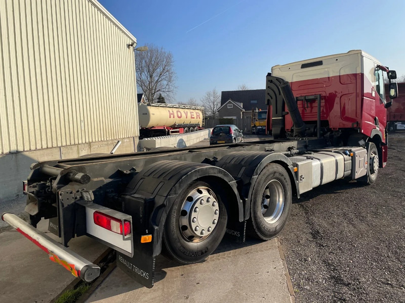 Renault T / 6x2 VOLLEDIG LUCHTGEVEERD / ALU VELGEN / HANDGESCHAKELD / LOW KM / ALU KIPPER 22.5 M3 - Kippiauto kuorma-auto: kuva Renault T / 6x2 VOLLEDIG LUCHTGEVEERD / ALU VELGEN / HANDGESCHAKELD / LOW KM / ALU KIPPER 22.5 M3 - Kippiauto kuorma-auto Renault T / 6x2 VOLLEDIG LUCHTGEVEERD / ALU VELGEN / HANDGESCHAKELD / LOW KM / ALU KIPPER 22.5 M3 - Kippiauto kuorma-auto: kuva Renault T / 6x2 VOLLEDIG LUCHTGEVEERD / ALU VELGEN / HANDGESCHAKELD / LOW KM / ALU KIPPER 22.5 M3 - Kippiauto kuorma-auto