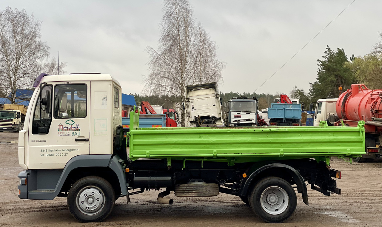 MAN LE - Kippiauto kuorma-auto: kuva MAN LE - Kippiauto kuorma-auto MAN LE - Kippiauto kuorma-auto: kuva MAN LE - Kippiauto kuorma-auto