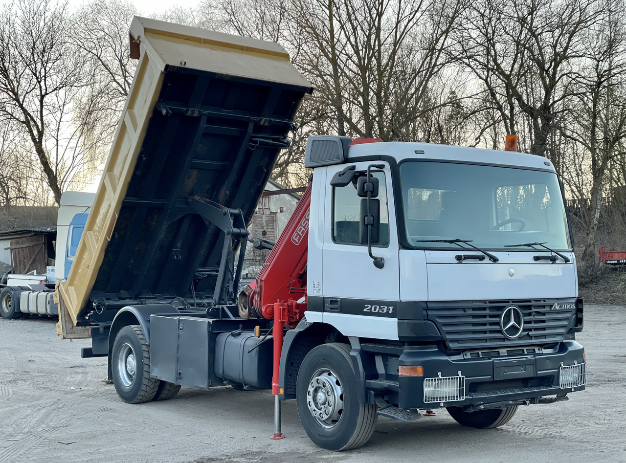 MERCEDES-BENZ ACTROS - Kippiauto kuorma-auto: kuva MERCEDES-BENZ ACTROS - Kippiauto kuorma-auto MERCEDES-BENZ ACTROS - Kippiauto kuorma-auto: kuva MERCEDES-BENZ ACTROS - Kippiauto kuorma-auto