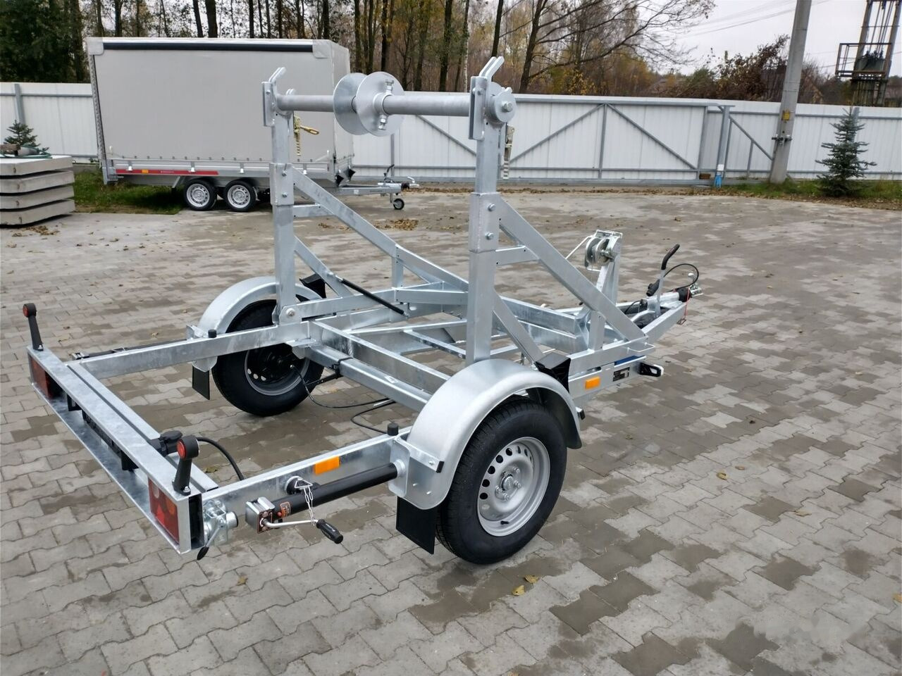 Stim S21-KB1350 - Kaapelivaunu: kuva Stim S21-KB1350 - Kaapelivaunu Stim S21-KB1350 - Kaapelivaunu: kuva Stim S21-KB1350 - Kaapelivaunu