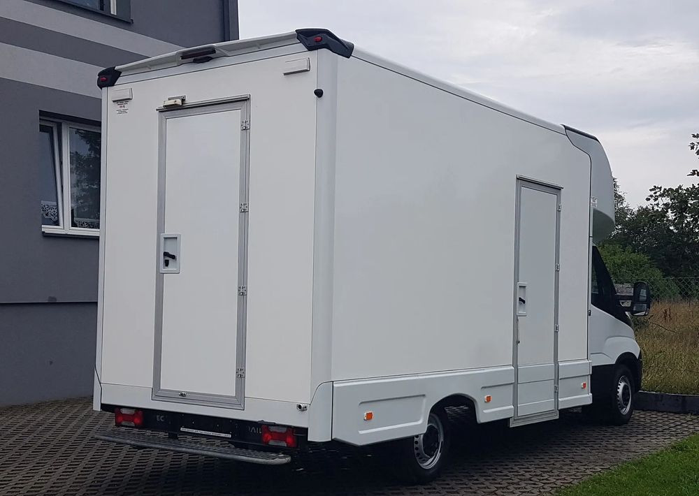 Iveco DAILY KONTENER NISKOPODŁOGOWY 4,31x2,24x2,42 FOODTRUCK SKLEP KAMPER KLIMA BAR KONIOWÓZ - Jakeluauto: kuva Iveco DAILY KONTENER NISKOPODŁOGOWY 4,31x2,24x2,42 FOODTRUCK SKLEP KAMPER KLIMA BAR KONIOWÓZ - Jakeluauto Iveco DAILY KONTENER NISKOPODŁOGOWY 4,31x2,24x2,42 FOODTRUCK SKLEP KAMPER KLIMA BAR KONIOWÓZ - Jakeluauto: kuva Iveco DAILY KONTENER NISKOPODŁOGOWY 4,31x2,24x2,42 FOODTRUCK SKLEP KAMPER KLIMA BAR KONIOWÓZ - Jakeluauto