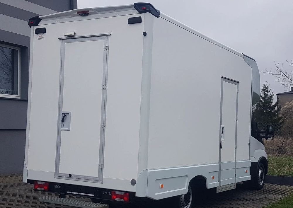 Iveco DAILY KONTENER NISKOPODŁOGOWY 4,43x2,23x2,42 SKLEP BAR FOODTRUCK KAMPER KLIMA - Jakeluauto: kuva Iveco DAILY KONTENER NISKOPODŁOGOWY 4,43x2,23x2,42 SKLEP BAR FOODTRUCK KAMPER KLIMA - Jakeluauto Iveco DAILY KONTENER NISKOPODŁOGOWY 4,43x2,23x2,42 SKLEP BAR FOODTRUCK KAMPER KLIMA - Jakeluauto: kuva Iveco DAILY KONTENER NISKOPODŁOGOWY 4,43x2,23x2,42 SKLEP BAR FOODTRUCK KAMPER KLIMA - Jakeluauto