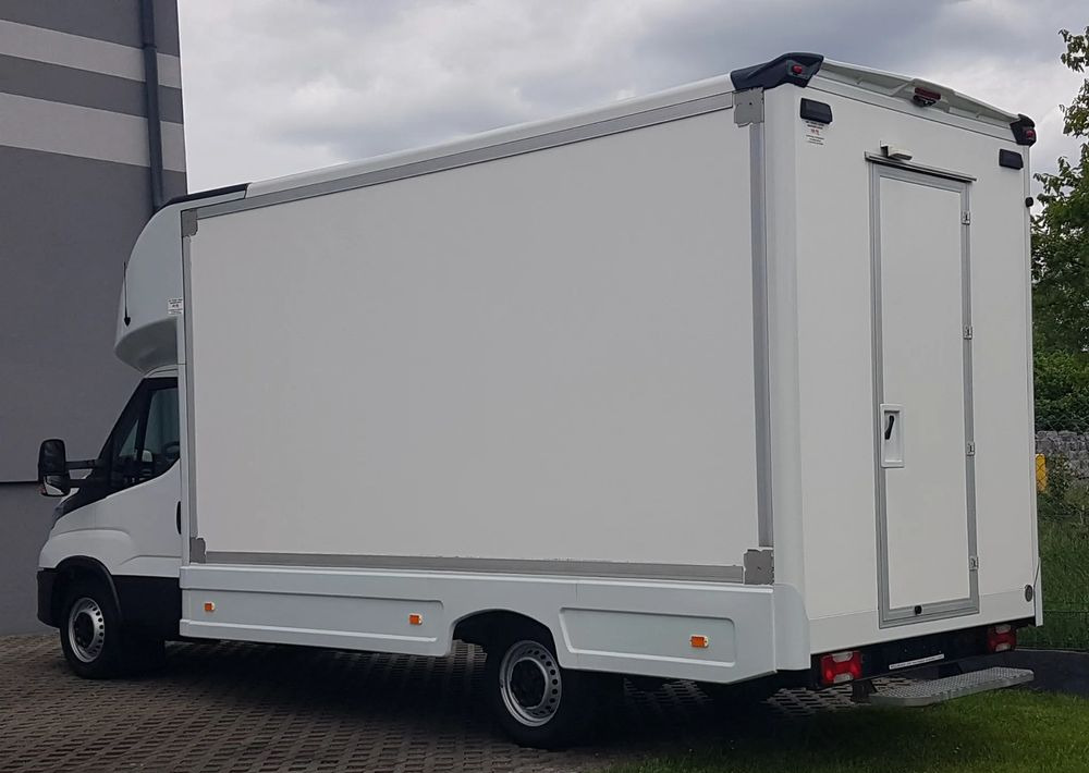 Iveco DAILY KONTENER NISKOPODŁOGOWY 4,43x2,23x2,42 SKLEP FOODTRUCK BAR KLIMA KONIOWÓZ KAMPER - Jakeluauto: kuva Iveco DAILY KONTENER NISKOPODŁOGOWY 4,43x2,23x2,42 SKLEP FOODTRUCK BAR KLIMA KONIOWÓZ KAMPER - Jakeluauto Iveco DAILY KONTENER NISKOPODŁOGOWY 4,43x2,23x2,42 SKLEP FOODTRUCK BAR KLIMA KONIOWÓZ KAMPER - Jakeluauto: kuva Iveco DAILY KONTENER NISKOPODŁOGOWY 4,43x2,23x2,42 SKLEP FOODTRUCK BAR KLIMA KONIOWÓZ KAMPER - Jakeluauto