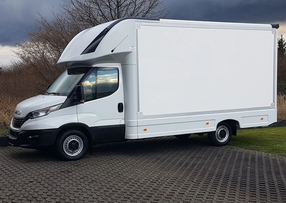 Iveco DAILY KONTENER NISKOPODŁOGOWY 4,43x2,23x2,42 SKLEP KAMPER KONIOWÓZ BAR KLIMA - Jakeluauto: kuva Iveco DAILY KONTENER NISKOPODŁOGOWY 4,43x2,23x2,42 SKLEP KAMPER KONIOWÓZ BAR KLIMA - Jakeluauto Iveco DAILY KONTENER NISKOPODŁOGOWY 4,43x2,23x2,42 SKLEP KAMPER KONIOWÓZ BAR KLIMA - Jakeluauto: kuva Iveco DAILY KONTENER NISKOPODŁOGOWY 4,43x2,23x2,42 SKLEP KAMPER KONIOWÓZ BAR KLIMA - Jakeluauto