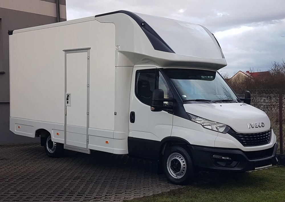 Iveco DAILY KONTENER NISKOPODŁOGOWY 4,43x2,23x2,42 SKLEP KAMPER KONIOWÓZ BAR KLIMA - Jakeluauto: kuva Iveco DAILY KONTENER NISKOPODŁOGOWY 4,43x2,23x2,42 SKLEP KAMPER KONIOWÓZ BAR KLIMA - Jakeluauto Iveco DAILY KONTENER NISKOPODŁOGOWY 4,43x2,23x2,42 SKLEP KAMPER KONIOWÓZ BAR KLIMA - Jakeluauto: kuva Iveco DAILY KONTENER NISKOPODŁOGOWY 4,43x2,23x2,42 SKLEP KAMPER KONIOWÓZ BAR KLIMA - Jakeluauto