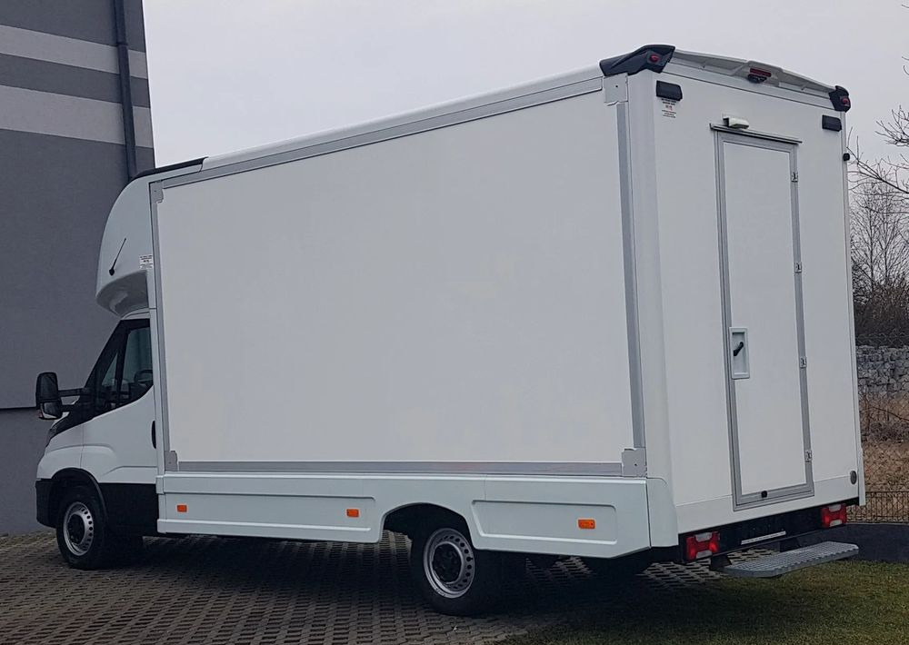 Iveco DAILY KONTENER NISKOPODŁOGOWY 4,43x2,23x2,42 SKLEP BAR FOODTRUCK KAMPER KLIMA - Matkailuauto: kuva Iveco DAILY KONTENER NISKOPODŁOGOWY 4,43x2,23x2,42 SKLEP BAR FOODTRUCK KAMPER KLIMA - Matkailuauto Iveco DAILY KONTENER NISKOPODŁOGOWY 4,43x2,23x2,42 SKLEP BAR FOODTRUCK KAMPER KLIMA - Matkailuauto: kuva Iveco DAILY KONTENER NISKOPODŁOGOWY 4,43x2,23x2,42 SKLEP BAR FOODTRUCK KAMPER KLIMA - Matkailuauto