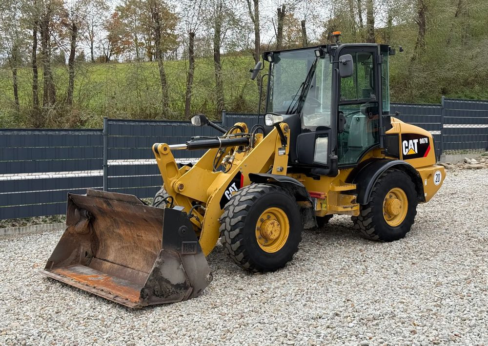 Caterpillar * CAT 907 H  * Ładowarka * Sprowadzona * Bardzo Dobry Stan - Pyöräkuormaaja: kuva  Caterpillar * CAT 907 H  * Ładowarka * Sprowadzona * Bardzo Dobry Stan - Pyöräkuormaaja Caterpillar * CAT 907 H  * Ładowarka * Sprowadzona * Bardzo Dobry Stan - Pyöräkuormaaja: kuva  Caterpillar * CAT 907 H  * Ładowarka * Sprowadzona * Bardzo Dobry Stan - Pyöräkuormaaja