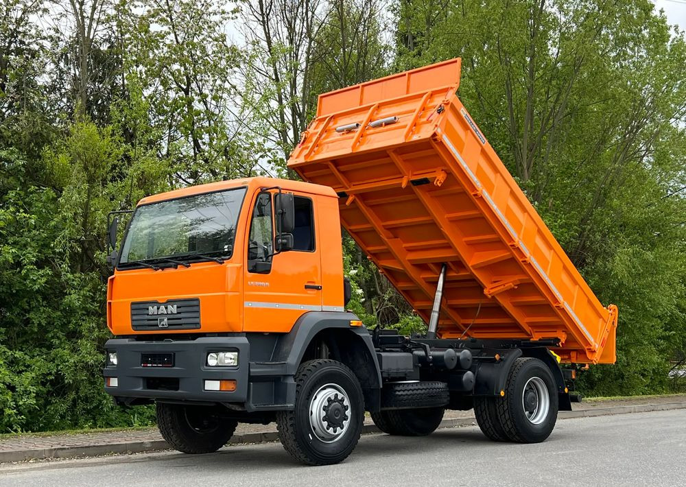 MAN * LE 280 B * MAN * 4x4 * Kiper Wywrotka x3 * Meiller * Sprowadzony * Stan Perfekcyjny * - Kippiauto kuorma-auto: kuva MAN * LE 280 B * MAN * 4x4 * Kiper Wywrotka x3 * Meiller * Sprowadzony * Stan Perfekcyjny * - Kippiauto kuorma-auto MAN * LE 280 B * MAN * 4x4 * Kiper Wywrotka x3 * Meiller * Sprowadzony * Stan Perfekcyjny * - Kippiauto kuorma-auto: kuva MAN * LE 280 B * MAN * 4x4 * Kiper Wywrotka x3 * Meiller * Sprowadzony * Stan Perfekcyjny * - Kippiauto kuorma-auto