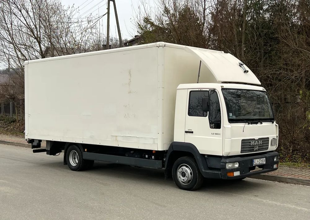 MAN MAN 8-180 KONTENER WINDA ZAŁADOWCZA - Umpikori kuorma-auto: kuva MAN MAN 8-180 KONTENER WINDA ZAŁADOWCZA - Umpikori kuorma-auto MAN MAN 8-180 KONTENER WINDA ZAŁADOWCZA - Umpikori kuorma-auto: kuva MAN MAN 8-180 KONTENER WINDA ZAŁADOWCZA - Umpikori kuorma-auto