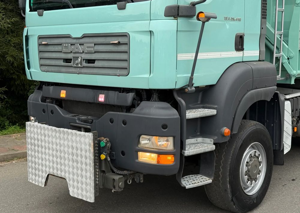 MAN * TGA 26.410 MAN * Kiper / Wywrotka * 6x6 * Sprowadzona * Bordmatik x2 * Bardzo Dobry Stan - Kippiauto kuorma-auto: kuva MAN * TGA 26.410 MAN * Kiper / Wywrotka * 6x6 * Sprowadzona * Bordmatik x2 * Bardzo Dobry Stan - Kippiauto kuorma-auto MAN * TGA 26.410 MAN * Kiper / Wywrotka * 6x6 * Sprowadzona * Bordmatik x2 * Bardzo Dobry Stan - Kippiauto kuorma-auto: kuva MAN * TGA 26.410 MAN * Kiper / Wywrotka * 6x6 * Sprowadzona * Bordmatik x2 * Bardzo Dobry Stan - Kippiauto kuorma-auto