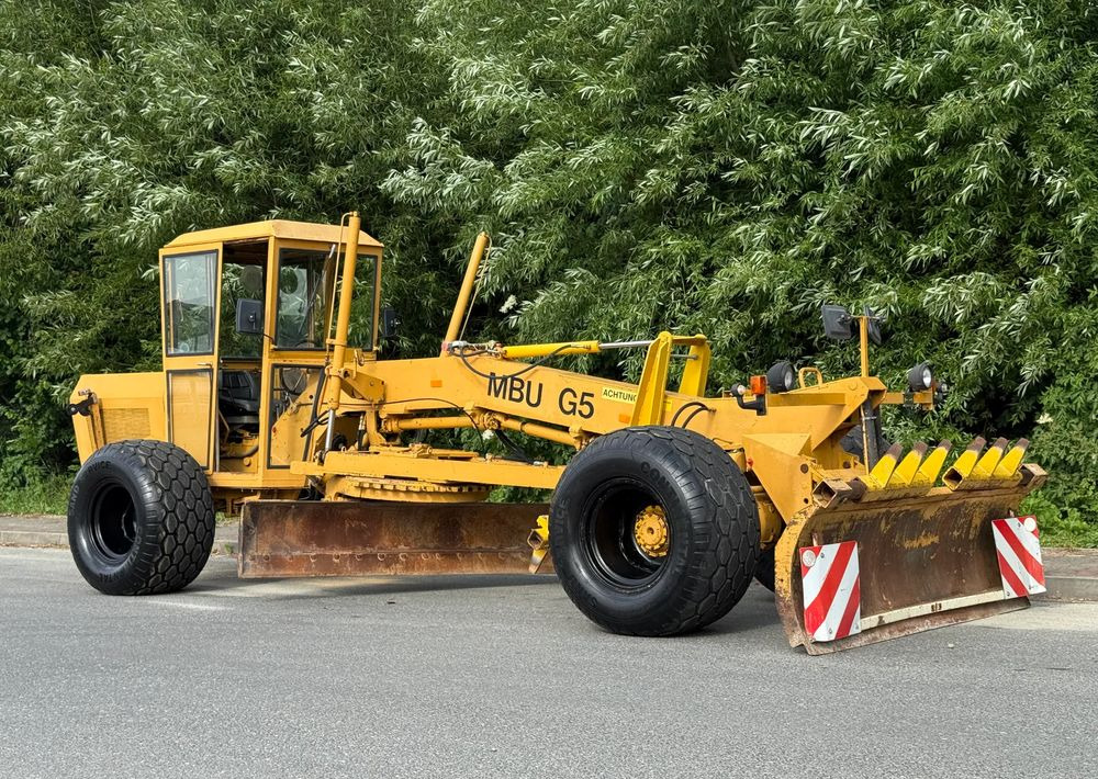 O&K * Równiarka * MBU G50 * Sprowadzona * 2 Osie * 4x4 * Maszyna Drogowa - Jyrä: kuva O&K * Równiarka * MBU G50 * Sprowadzona * 2 Osie * 4x4 * Maszyna Drogowa - Jyrä O&K * Równiarka * MBU G50 * Sprowadzona * 2 Osie * 4x4 * Maszyna Drogowa - Jyrä: kuva O&K * Równiarka * MBU G50 * Sprowadzona * 2 Osie * 4x4 * Maszyna Drogowa - Jyrä