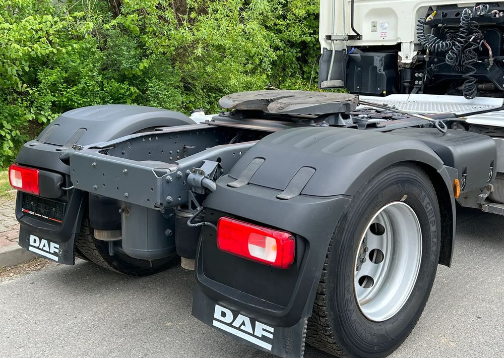 Vetopöytäauto DAF *DAF XF 106 410 Euro 6 RETARDER KLIMA SPROWADZONY SUPER STAN CIĄGNIK SIODŁOWY: kuva Vetopöytäauto DAF *DAF XF 106 410 Euro 6 RETARDER KLIMA SPROWADZONY SUPER STAN CIĄGNIK SIODŁOWY