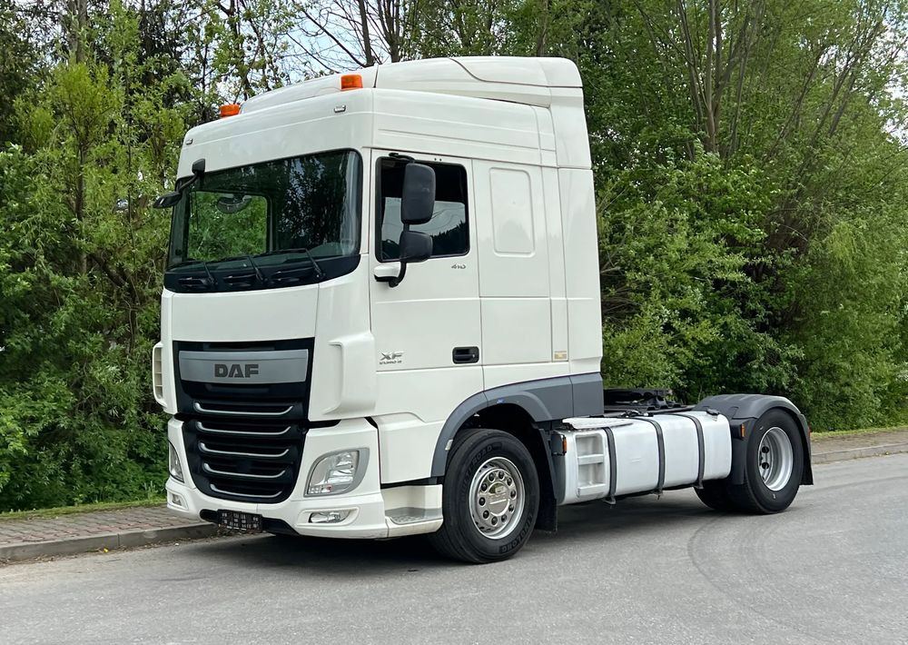 DAF *DAF XF 106 410 Euro 6 * Sprowadzony * Klima Retarder * Bardzo Dobry Stan * Ciągnik Siodłowy - Vetopöytäauto: kuva DAF *DAF XF 106 410 Euro 6 * Sprowadzony * Klima Retarder * Bardzo Dobry Stan * Ciągnik Siodłowy - Vetopöytäauto DAF *DAF XF 106 410 Euro 6 * Sprowadzony * Klima Retarder * Bardzo Dobry Stan * Ciągnik Siodłowy - Vetopöytäauto: kuva DAF *DAF XF 106 410 Euro 6 * Sprowadzony * Klima Retarder * Bardzo Dobry Stan * Ciągnik Siodłowy - Vetopöytäauto