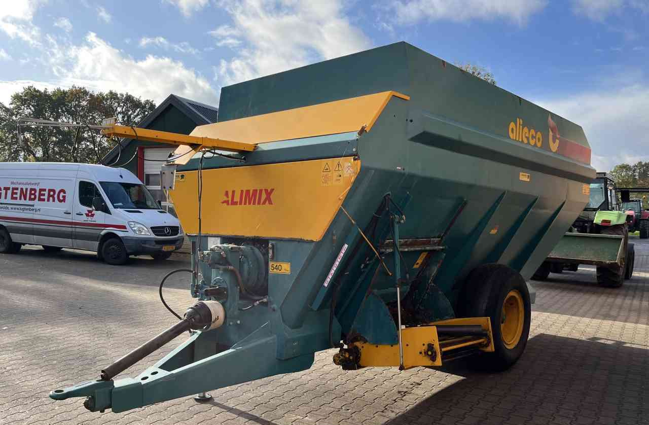 Alieco Alimix horizontale voermengwagen - Seosrehuvaunu: kuva Alieco Alimix horizontale voermengwagen - Seosrehuvaunu Alieco Alimix horizontale voermengwagen - Seosrehuvaunu: kuva Alieco Alimix horizontale voermengwagen - Seosrehuvaunu