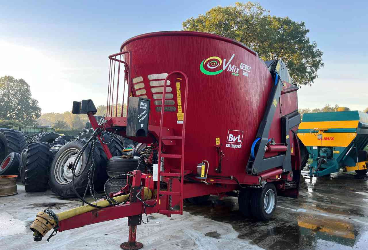 BVL V-Mix 12 LS Voermengwagen Voermachines - Seosrehuvaunu: kuva BVL V-Mix 12 LS Voermengwagen Voermachines - Seosrehuvaunu BVL V-Mix 12 LS Voermengwagen Voermachines - Seosrehuvaunu: kuva BVL V-Mix 12 LS Voermengwagen Voermachines - Seosrehuvaunu