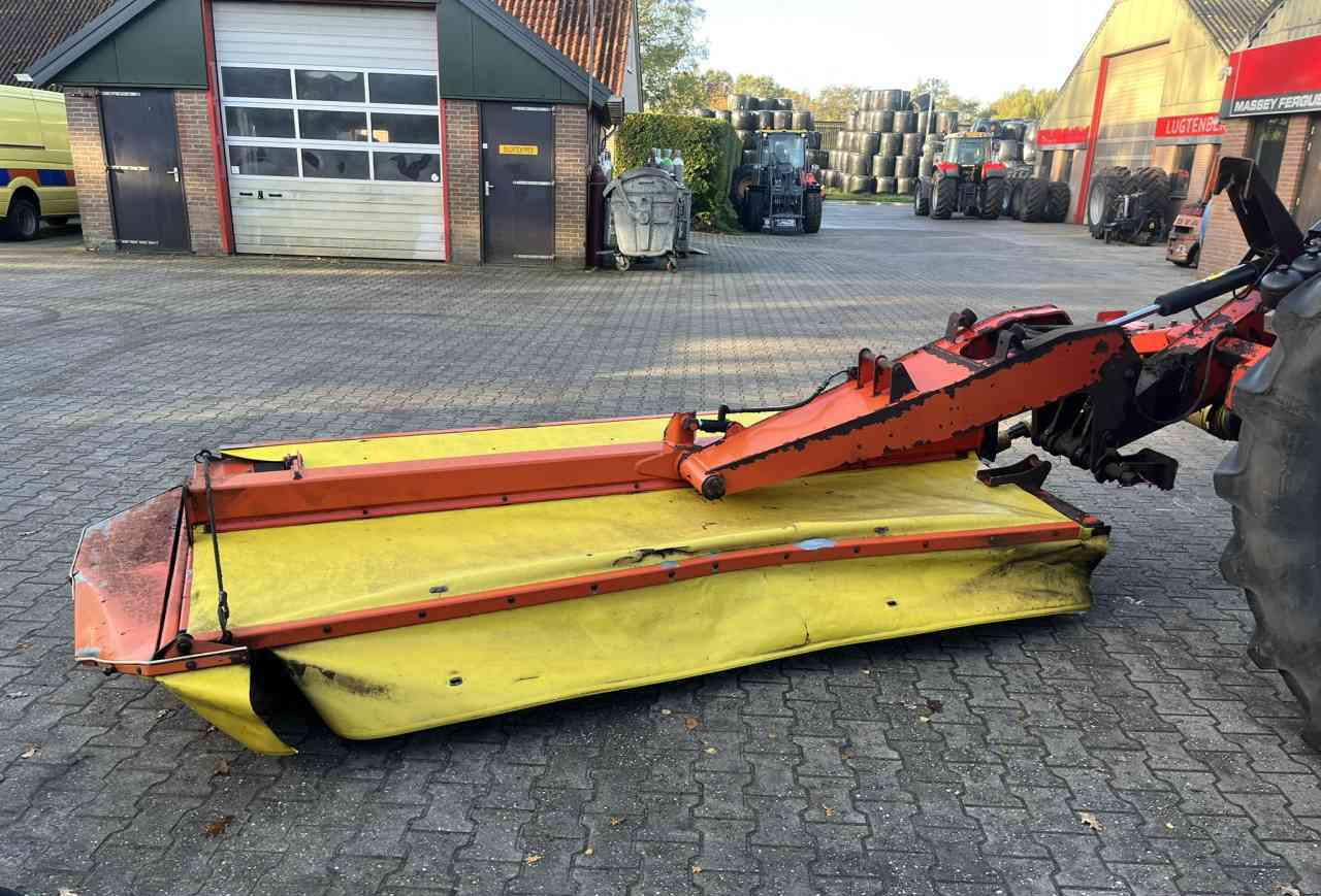 Fella SM 911 TL triplemaaier, vlindermaaier weidebouwmachines - Niittokone: kuva Fella SM 911 TL triplemaaier, vlindermaaier weidebouwmachines - Niittokone Fella SM 911 TL triplemaaier, vlindermaaier weidebouwmachines - Niittokone: kuva Fella SM 911 TL triplemaaier, vlindermaaier weidebouwmachines - Niittokone
