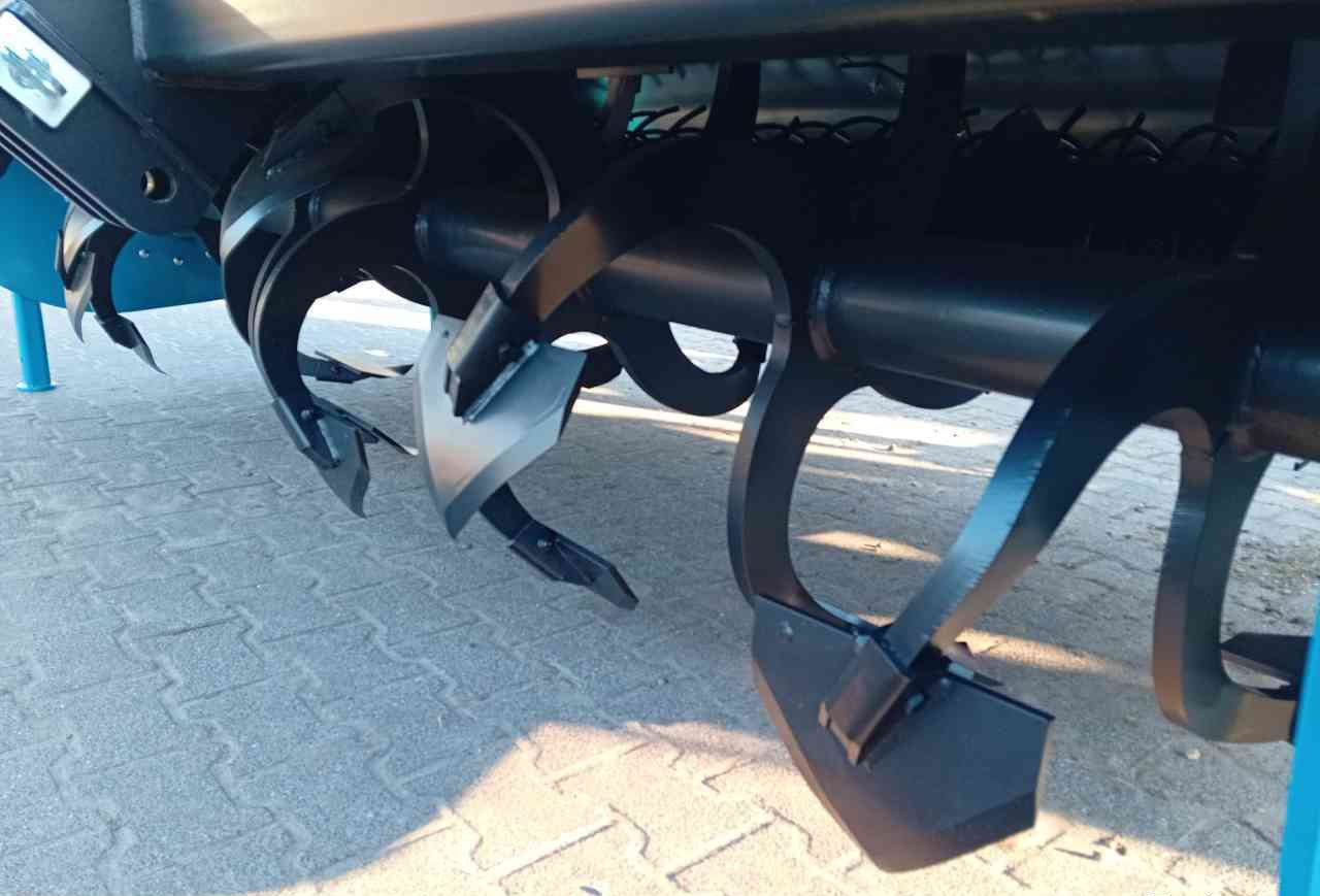 Imants 38SX spitmachine - Maanmuokkauskone: kuva Imants 38SX spitmachine - Maanmuokkauskone Imants 38SX spitmachine - Maanmuokkauskone: kuva Imants 38SX spitmachine - Maanmuokkauskone