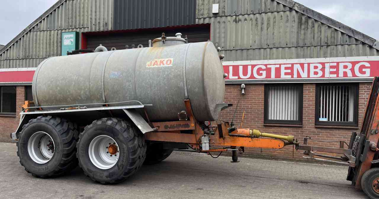 Jako 10000 liter tank mestverwerking - Lietevaunu: kuva Jako 10000 liter tank mestverwerking - Lietevaunu Jako 10000 liter tank mestverwerking - Lietevaunu: kuva Jako 10000 liter tank mestverwerking - Lietevaunu