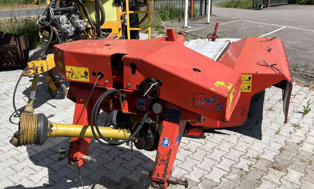 Kuhn FC283 schijvenmaaier achtermaaier weidebouwmachines - Niittokone: kuva Kuhn FC283 schijvenmaaier achtermaaier weidebouwmachines - Niittokone Kuhn FC283 schijvenmaaier achtermaaier weidebouwmachines - Niittokone: kuva Kuhn FC283 schijvenmaaier achtermaaier weidebouwmachines - Niittokone