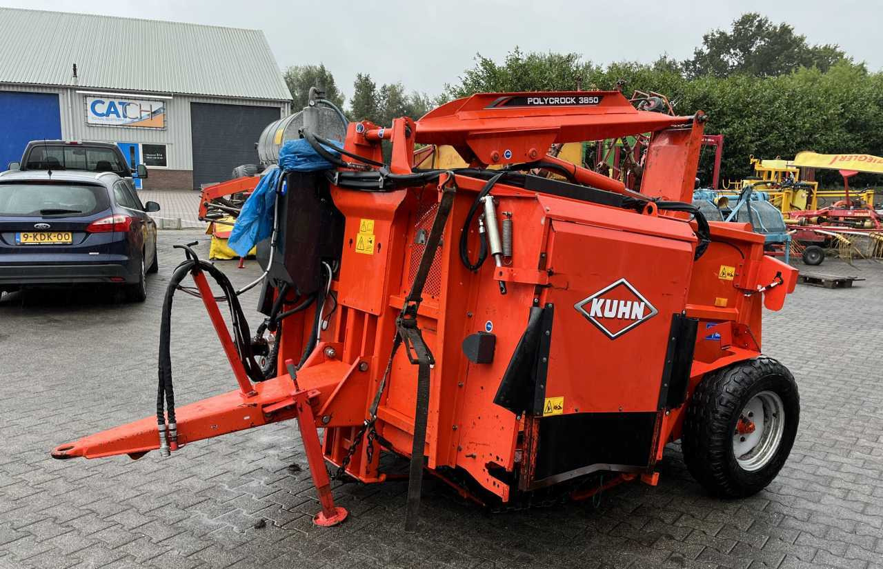 Kuhn Polycrock 3850 voermachines - Seosrehuvaunu: kuva Kuhn Polycrock 3850 voermachines - Seosrehuvaunu Kuhn Polycrock 3850 voermachines - Seosrehuvaunu: kuva Kuhn Polycrock 3850 voermachines - Seosrehuvaunu